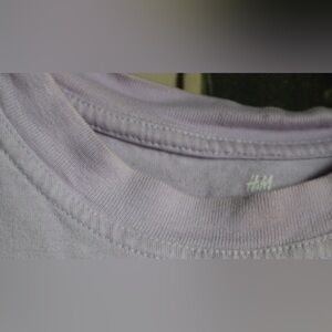 L - H&M Lavender t-shirt